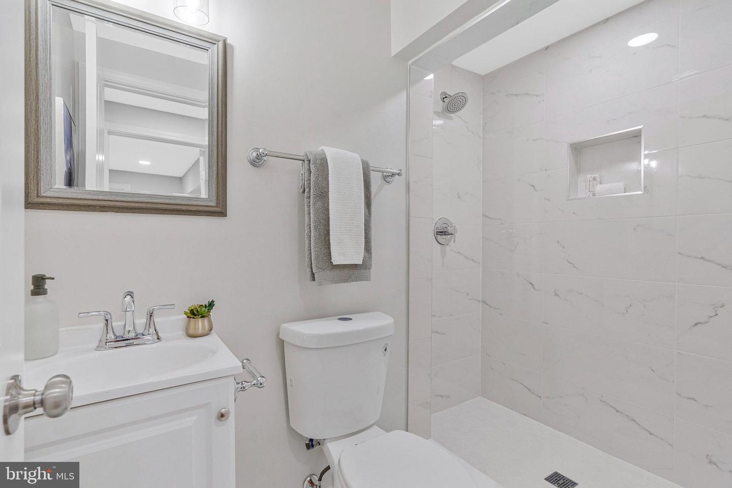 1828 SAINT ROMAN DR, VIENNA, Virginia 22182, 4 Bedrooms Bedrooms, ,3 BathroomsBathrooms,Residential,For sale,1828 SAINT ROMAN DR,VAFX2281742 MLS # VAFX2281742 1828 SAINT ROMAN DR, VIENNA, Virginia 22182, 4 Bedrooms Bedrooms, ,3 BathroomsBathrooms,Residential,For sale,1828 SAINT ROMAN DR,VAFX2281742 MLS # VAFX2281742