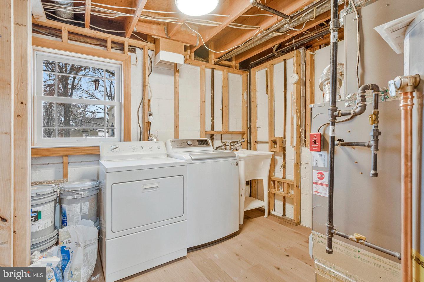 1828 SAINT ROMAN DR, VIENNA, Virginia 22182, 4 Bedrooms Bedrooms, ,3 BathroomsBathrooms,Residential,For sale,1828 SAINT ROMAN DR,VAFX2281742 MLS # VAFX2281742 1828 SAINT ROMAN DR, VIENNA, Virginia 22182, 4 Bedrooms Bedrooms, ,3 BathroomsBathrooms,Residential,For sale,1828 SAINT ROMAN DR,VAFX2281742 MLS # VAFX2281742