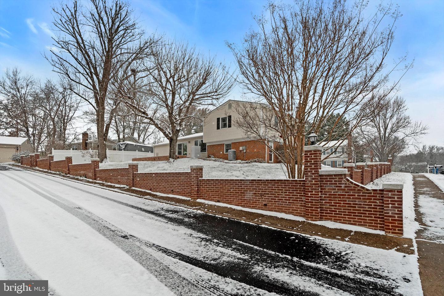 1828 SAINT ROMAN DR, VIENNA, Virginia 22182, 4 Bedrooms Bedrooms, ,3 BathroomsBathrooms,Residential,For sale,1828 SAINT ROMAN DR,VAFX2281742 MLS # VAFX2281742 1828 SAINT ROMAN DR, VIENNA, Virginia 22182, 4 Bedrooms Bedrooms, ,3 BathroomsBathrooms,Residential,For sale,1828 SAINT ROMAN DR,VAFX2281742 MLS # VAFX2281742