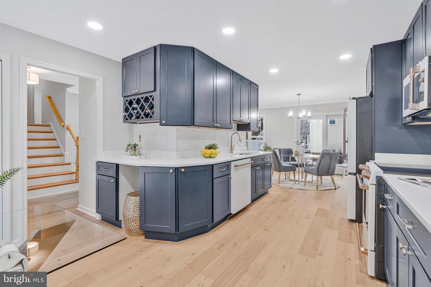 1828 SAINT ROMAN DR, VIENNA, Virginia 22182, 4 Bedrooms Bedrooms, ,3 BathroomsBathrooms,Residential,For sale,1828 SAINT ROMAN DR,VAFX2281742 MLS # VAFX2281742 1828 SAINT ROMAN DR, VIENNA, Virginia 22182, 4 Bedrooms Bedrooms, ,3 BathroomsBathrooms,Residential,For sale,1828 SAINT ROMAN DR,VAFX2281742 MLS # VAFX2281742