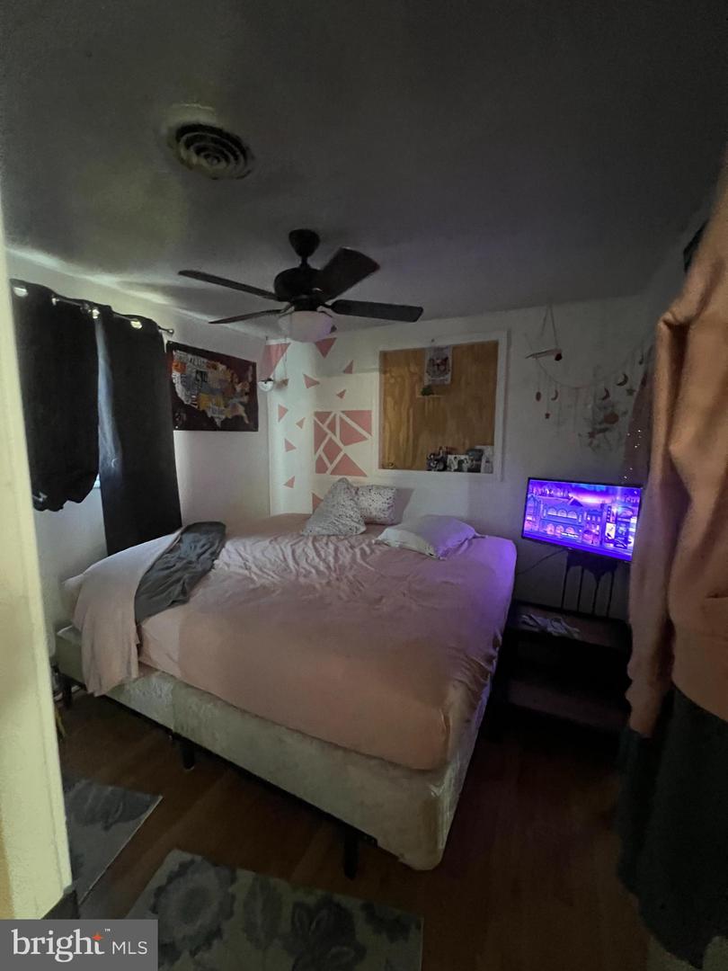 4493 STONEWALL JACKSON HWY, BENTONVILLE, Virginia 22610, 3 Bedrooms Bedrooms, ,1 BathroomBathrooms,Residential,For sale,4493 STONEWALL JACKSON HWY,VAWR2012928 MLS # VAWR2012928