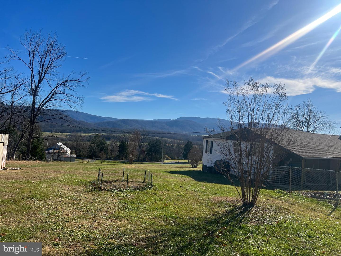 4493 STONEWALL JACKSON HWY, BENTONVILLE, Virginia 22610, 3 Bedrooms Bedrooms, ,1 BathroomBathrooms,Residential,For sale,4493 STONEWALL JACKSON HWY,VAWR2012928 MLS # VAWR2012928