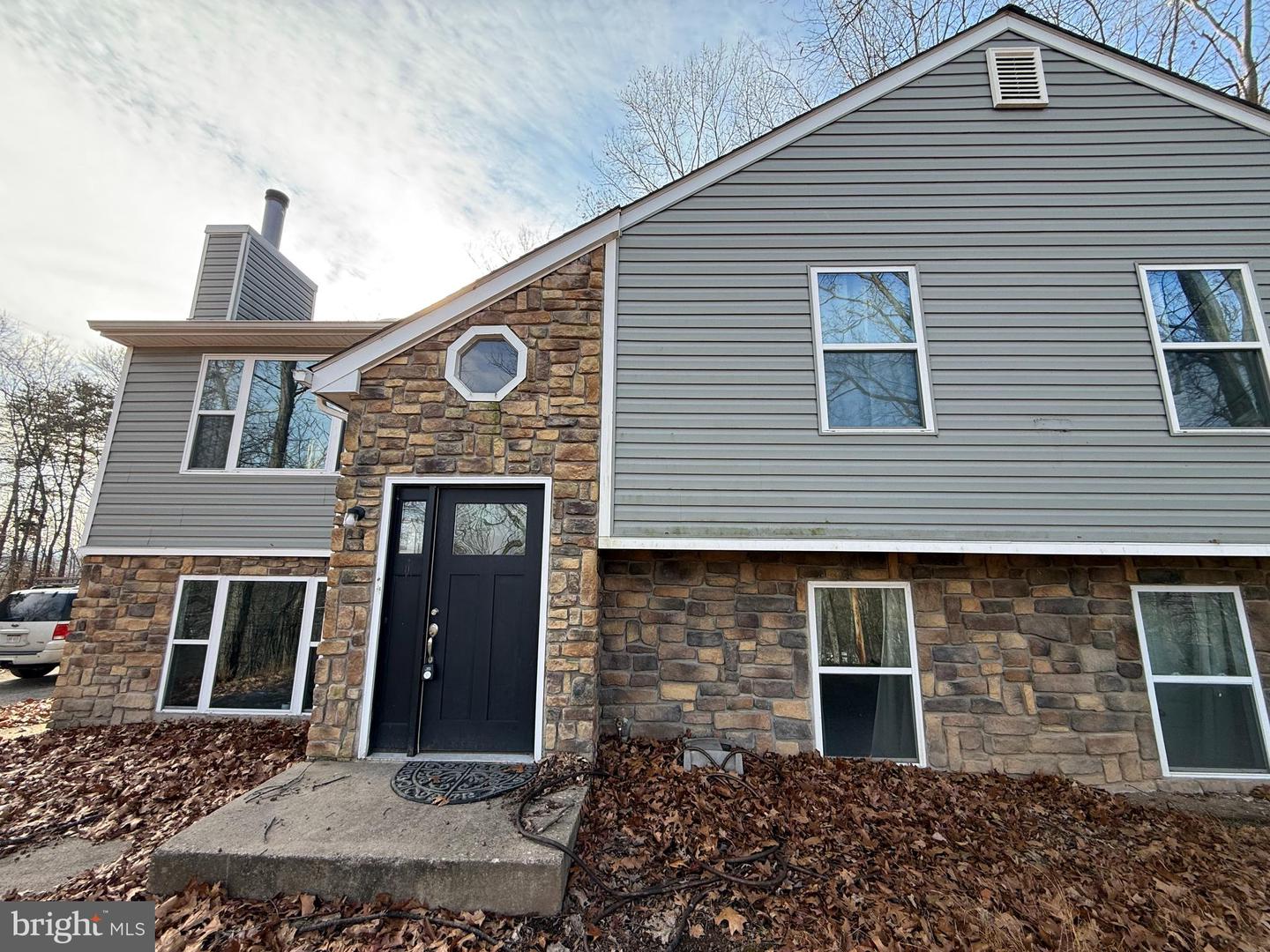 1220 LAKEVIEW DR, CROSS JUNCTION, Virginia 22625, 5 Bedrooms Bedrooms, ,2 BathroomsBathrooms,Residential,For sale,1220 LAKEVIEW DR,VAFV2038364 MLS # VAFV2038364