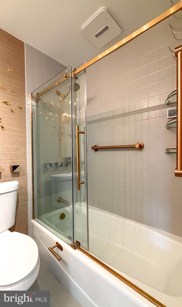 1530 KEY BLVD #1321, ARLINGTON, Virginia 22209, 2 Bedrooms Bedrooms, ,2 BathroomsBathrooms,Residential,For sale,1530 KEY BLVD #1321,VAAR2066680 MLS # VAAR2066680 1530 KEY BLVD #1321, ARLINGTON, Virginia 22209, 2 Bedrooms Bedrooms, ,2 BathroomsBathrooms,Residential,For sale,1530 KEY BLVD #1321,VAAR2066680 MLS # VAAR2066680