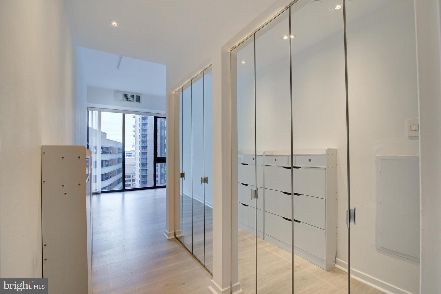 1530 KEY BLVD #1321, ARLINGTON, Virginia 22209, 2 Bedrooms Bedrooms, ,2 BathroomsBathrooms,Residential,For sale,1530 KEY BLVD #1321,VAAR2066680 MLS # VAAR2066680 1530 KEY BLVD #1321, ARLINGTON, Virginia 22209, 2 Bedrooms Bedrooms, ,2 BathroomsBathrooms,Residential,For sale,1530 KEY BLVD #1321,VAAR2066680 MLS # VAAR2066680