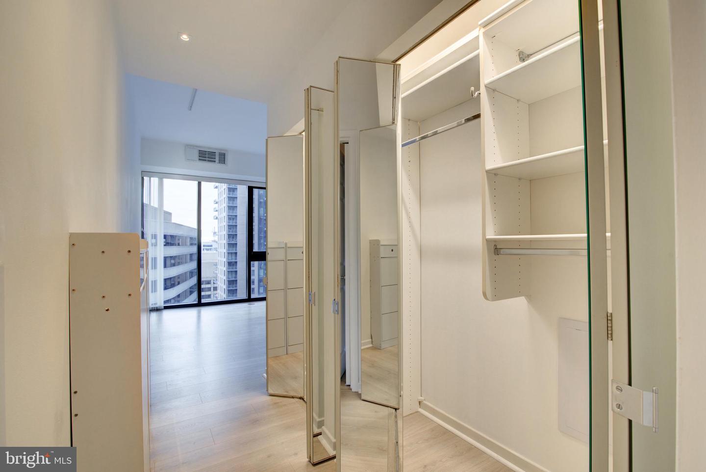 1530 KEY BLVD #1321, ARLINGTON, Virginia 22209, 2 Bedrooms Bedrooms, ,2 BathroomsBathrooms,Residential,For sale,1530 KEY BLVD #1321,VAAR2066680 MLS # VAAR2066680 1530 KEY BLVD #1321, ARLINGTON, Virginia 22209, 2 Bedrooms Bedrooms, ,2 BathroomsBathrooms,Residential,For sale,1530 KEY BLVD #1321,VAAR2066680 MLS # VAAR2066680