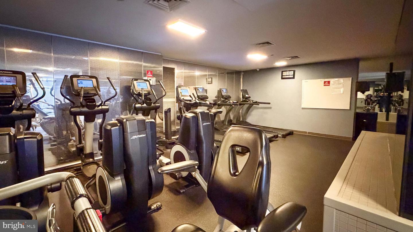 1530 KEY BLVD #1321, ARLINGTON, Virginia 22209, 2 Bedrooms Bedrooms, ,2 BathroomsBathrooms,Residential,For sale,1530 KEY BLVD #1321,VAAR2066680 MLS # VAAR2066680 1530 KEY BLVD #1321, ARLINGTON, Virginia 22209, 2 Bedrooms Bedrooms, ,2 BathroomsBathrooms,Residential,For sale,1530 KEY BLVD #1321,VAAR2066680 MLS # VAAR2066680