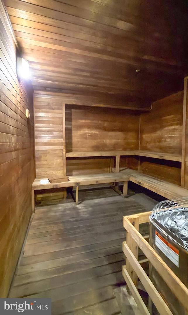 1530 KEY BLVD #1321, ARLINGTON, Virginia 22209, 2 Bedrooms Bedrooms, ,2 BathroomsBathrooms,Residential,For sale,1530 KEY BLVD #1321,VAAR2066680 MLS # VAAR2066680 1530 KEY BLVD #1321, ARLINGTON, Virginia 22209, 2 Bedrooms Bedrooms, ,2 BathroomsBathrooms,Residential,For sale,1530 KEY BLVD #1321,VAAR2066680 MLS # VAAR2066680