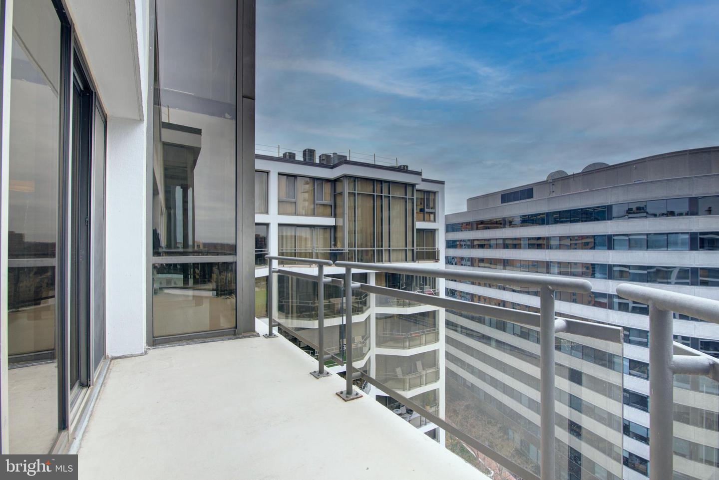 1530 KEY BLVD #1321, ARLINGTON, Virginia 22209, 2 Bedrooms Bedrooms, ,2 BathroomsBathrooms,Residential,For sale,1530 KEY BLVD #1321,VAAR2066680 MLS # VAAR2066680 1530 KEY BLVD #1321, ARLINGTON, Virginia 22209, 2 Bedrooms Bedrooms, ,2 BathroomsBathrooms,Residential,For sale,1530 KEY BLVD #1321,VAAR2066680 MLS # VAAR2066680