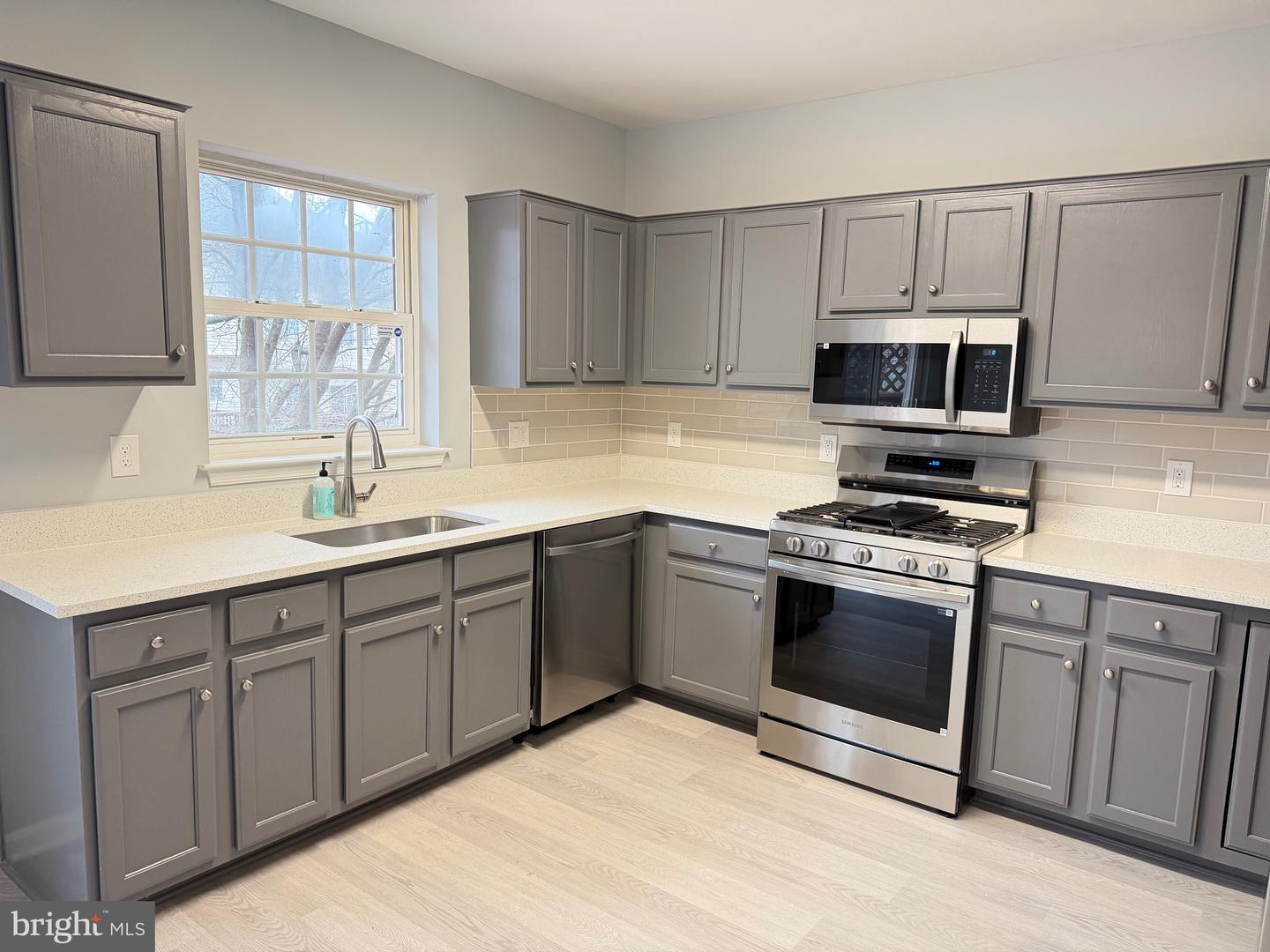 9053 TWO BAYS RD, LORTON, Virginia 22079, 4 Bedrooms Bedrooms, ,3 BathroomsBathrooms,Residential,For sale,9053 TWO BAYS RD,VAFX2281898 MLS # VAFX2281898