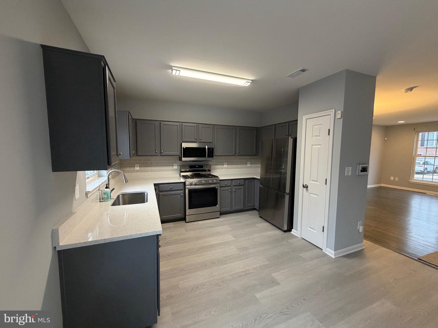 9053 TWO BAYS RD, LORTON, Virginia 22079, 4 Bedrooms Bedrooms, ,3 BathroomsBathrooms,Residential,For sale,9053 TWO BAYS RD,VAFX2281898 MLS # VAFX2281898