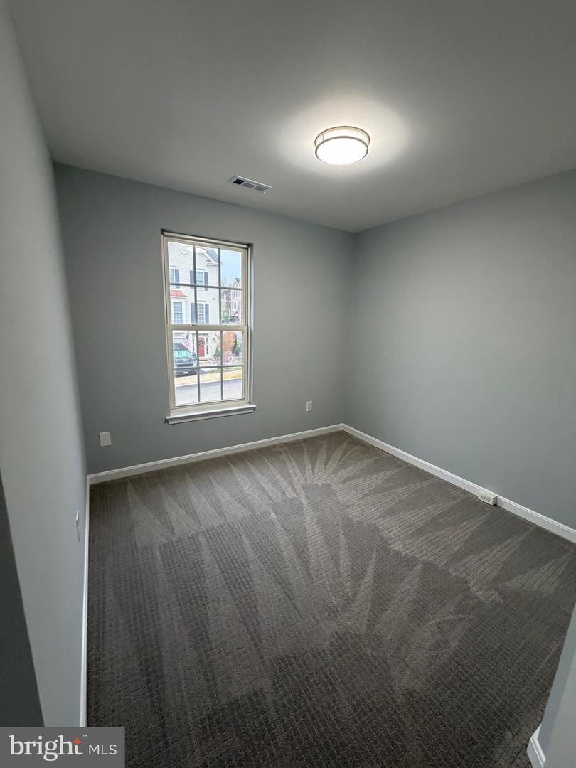 9053 TWO BAYS RD, LORTON, Virginia 22079, 4 Bedrooms Bedrooms, ,3 BathroomsBathrooms,Residential,For sale,9053 TWO BAYS RD,VAFX2281898 MLS # VAFX2281898