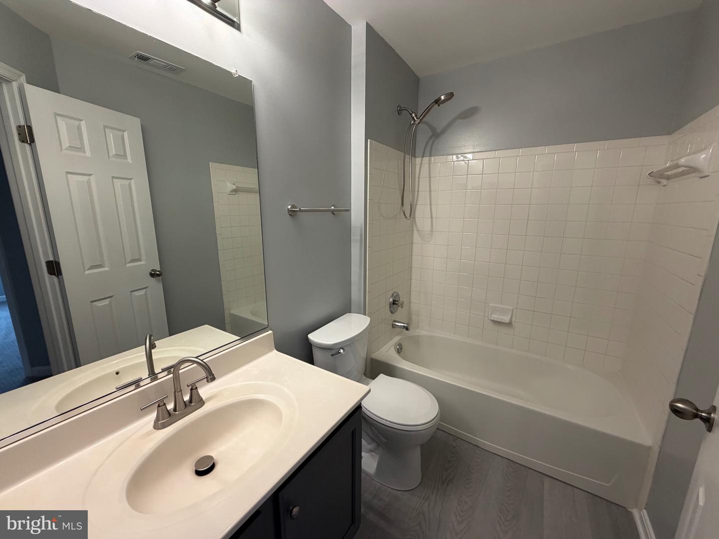 9053 TWO BAYS RD, LORTON, Virginia 22079, 4 Bedrooms Bedrooms, ,3 BathroomsBathrooms,Residential,For sale,9053 TWO BAYS RD,VAFX2281898 MLS # VAFX2281898