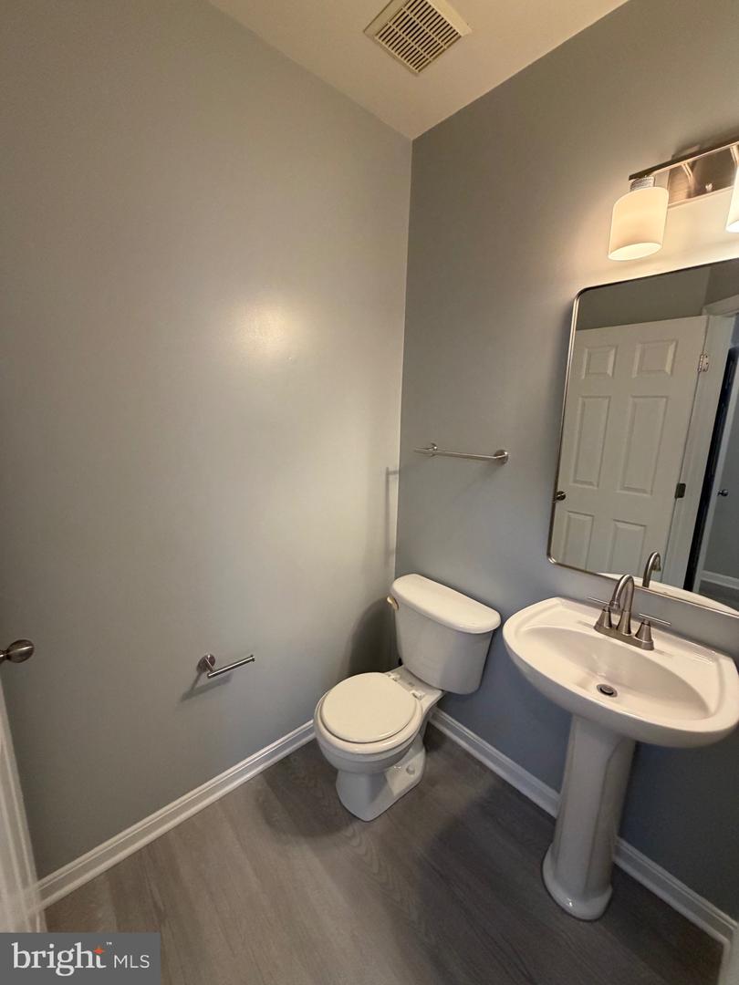 9053 TWO BAYS RD, LORTON, Virginia 22079, 4 Bedrooms Bedrooms, ,3 BathroomsBathrooms,Residential,For sale,9053 TWO BAYS RD,VAFX2281898 MLS # VAFX2281898