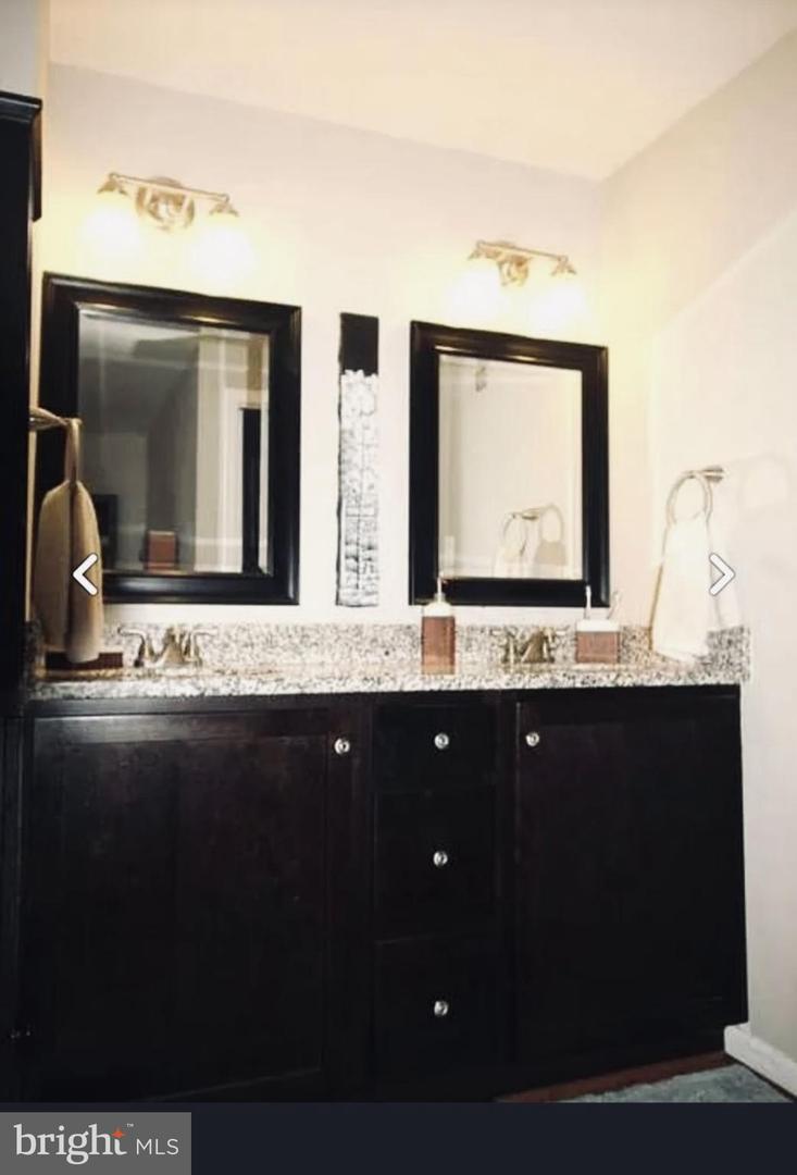 11186 SILENTWOOD LN, RESTON, Virginia 20191, 2 Bedrooms Bedrooms, 7 Rooms Rooms,2 BathroomsBathrooms,Residential,For sale,11186 SILENTWOOD LN,VAFX2281924 MLS # VAFX2281924 11186 SILENTWOOD LN, RESTON, Virginia 20191, 2 Bedrooms Bedrooms, 7 Rooms Rooms,2 BathroomsBathrooms,Residential,For sale,11186 SILENTWOOD LN,VAFX2281924 MLS # VAFX2281924