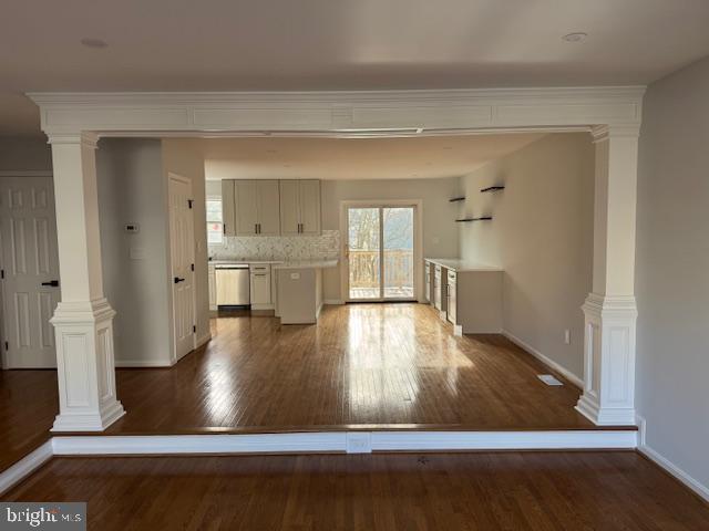 5623 GLENWOOD MEWS DR, ALEXANDRIA, Virginia 22315, 3 Bedrooms Bedrooms, ,2 BathroomsBathrooms,Residential,For sale,5623 GLENWOOD MEWS DR,VAFX2281950 MLS # VAFX2281950