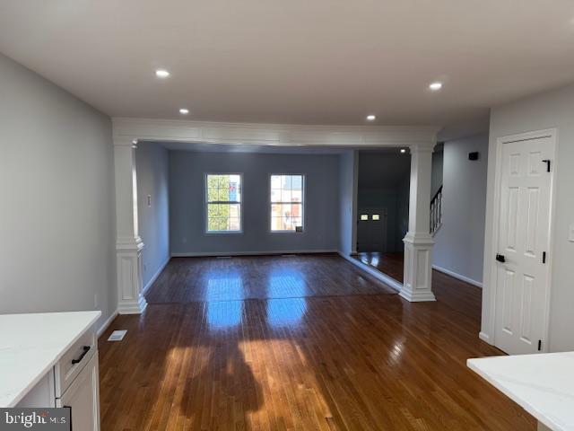 5623 GLENWOOD MEWS DR, ALEXANDRIA, Virginia 22315, 3 Bedrooms Bedrooms, ,2 BathroomsBathrooms,Residential,For sale,5623 GLENWOOD MEWS DR,VAFX2281950 MLS # VAFX2281950