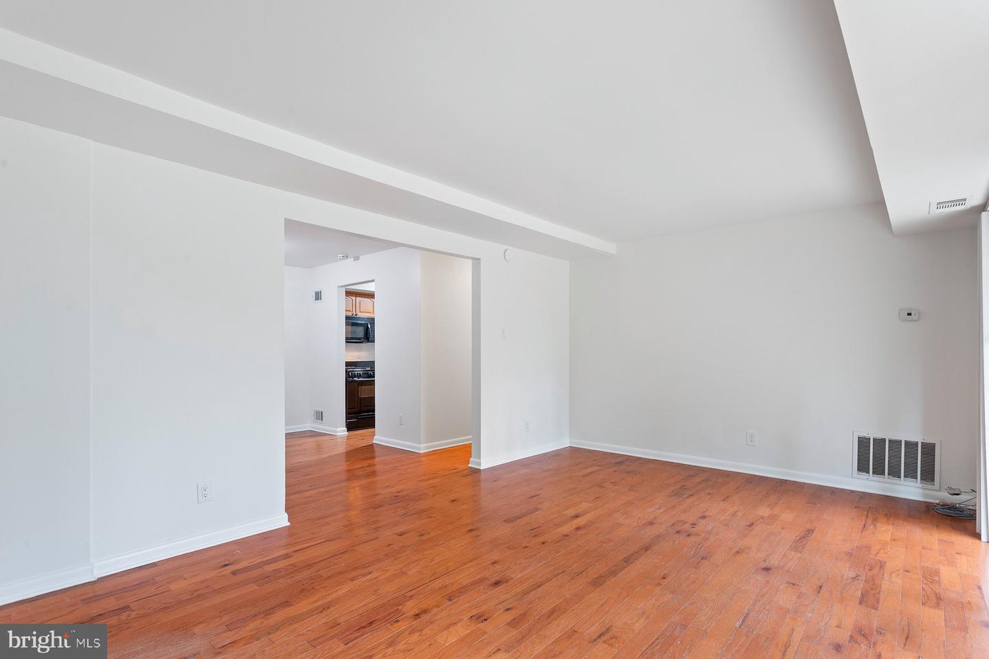 11611 VANTAGE HILL RD #1A, RESTON, Virginia 20190, 1 Bedroom Bedrooms, ,1 BathroomBathrooms,Residential,For sale,11611 VANTAGE HILL RD #1A,VAFX2281970 MLS # VAFX2281970 11611 VANTAGE HILL RD #1A, RESTON, Virginia 20190, 1 Bedroom Bedrooms, ,1 BathroomBathrooms,Residential,For sale,11611 VANTAGE HILL RD #1A,VAFX2281970 MLS # VAFX2281970