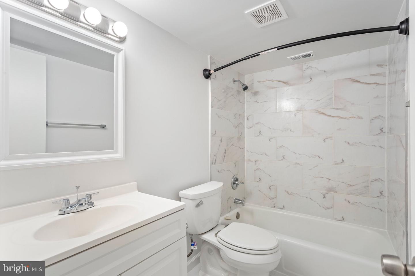 11611 VANTAGE HILL RD #1A, RESTON, Virginia 20190, 1 Bedroom Bedrooms, ,1 BathroomBathrooms,Residential,For sale,11611 VANTAGE HILL RD #1A,VAFX2281970 MLS # VAFX2281970 11611 VANTAGE HILL RD #1A, RESTON, Virginia 20190, 1 Bedroom Bedrooms, ,1 BathroomBathrooms,Residential,For sale,11611 VANTAGE HILL RD #1A,VAFX2281970 MLS # VAFX2281970