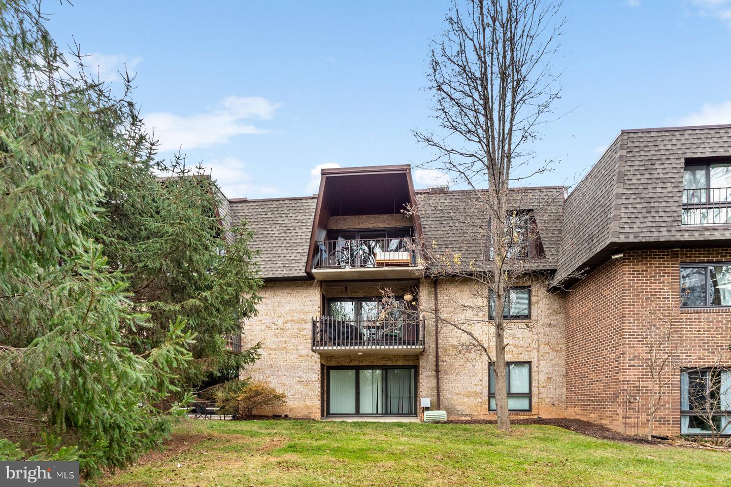 11611 VANTAGE HILL RD #1A, RESTON, Virginia 20190, 1 Bedroom Bedrooms, ,1 BathroomBathrooms,Residential,For sale,11611 VANTAGE HILL RD #1A,VAFX2281970 MLS # VAFX2281970 11611 VANTAGE HILL RD #1A, RESTON, Virginia 20190, 1 Bedroom Bedrooms, ,1 BathroomBathrooms,Residential,For sale,11611 VANTAGE HILL RD #1A,VAFX2281970 MLS # VAFX2281970