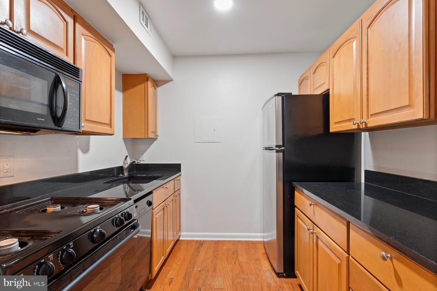 11611 VANTAGE HILL RD #1A, RESTON, Virginia 20190, 1 Bedroom Bedrooms, ,1 BathroomBathrooms,Residential,For sale,11611 VANTAGE HILL RD #1A,VAFX2281970 MLS # VAFX2281970 11611 VANTAGE HILL RD #1A, RESTON, Virginia 20190, 1 Bedroom Bedrooms, ,1 BathroomBathrooms,Residential,For sale,11611 VANTAGE HILL RD #1A,VAFX2281970 MLS # VAFX2281970
