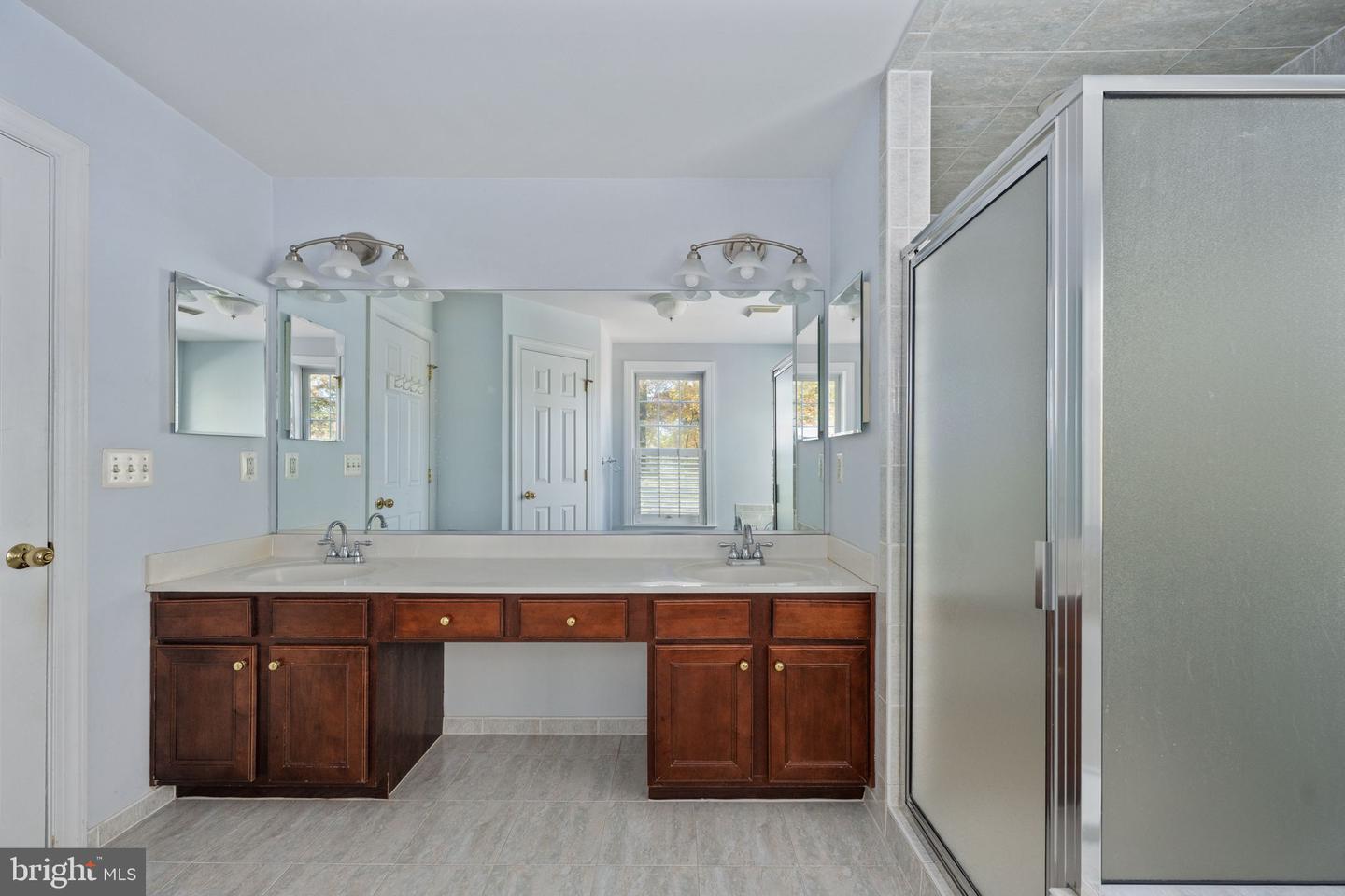 231 KIMBERWICK LN, STAFFORD, Virginia 22556, 6 Bedrooms Bedrooms, ,4 BathroomsBathrooms,Residential,For sale,231 KIMBERWICK LN,VAST2044632 MLS # VAST2044632