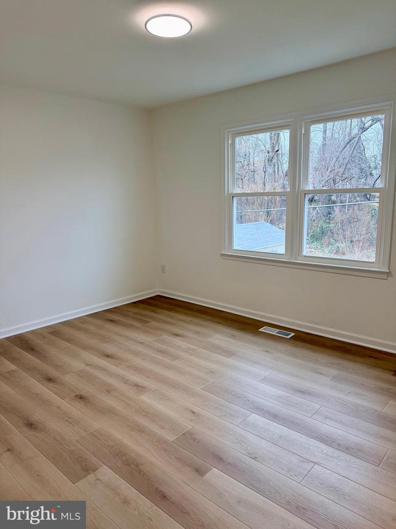 9618 INVERARY CT, LORTON, Virginia 22079, 3 Bedrooms Bedrooms, ,2 BathroomsBathrooms,Residential,For sale,9618 INVERARY CT,VAFX2282024 MLS # VAFX2282024 9618 INVERARY CT, LORTON, Virginia 22079, 3 Bedrooms Bedrooms, ,2 BathroomsBathrooms,Residential,For sale,9618 INVERARY CT,VAFX2282024 MLS # VAFX2282024