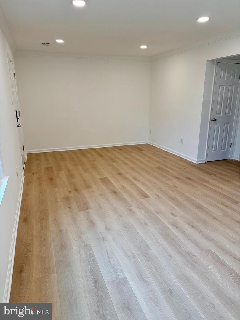 9618 INVERARY CT, LORTON, Virginia 22079, 3 Bedrooms Bedrooms, ,2 BathroomsBathrooms,Residential,For sale,9618 INVERARY CT,VAFX2282024 MLS # VAFX2282024 9618 INVERARY CT, LORTON, Virginia 22079, 3 Bedrooms Bedrooms, ,2 BathroomsBathrooms,Residential,For sale,9618 INVERARY CT,VAFX2282024 MLS # VAFX2282024