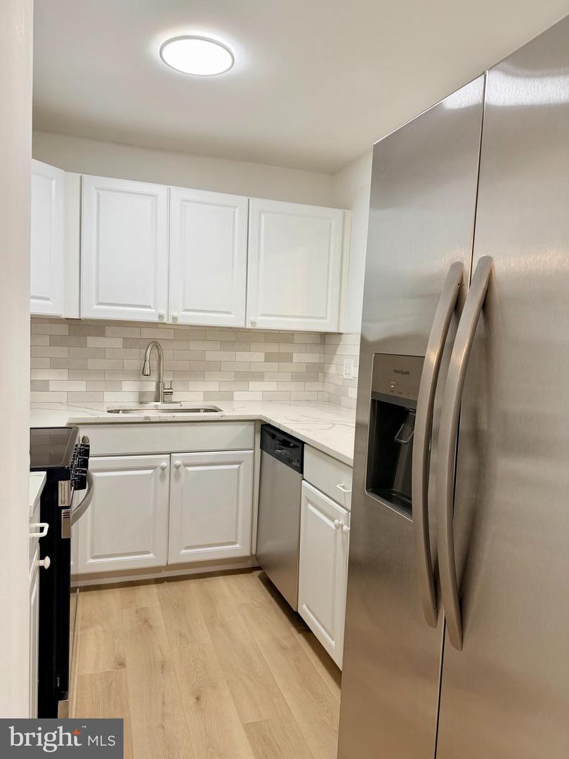 9618 INVERARY CT, LORTON, Virginia 22079, 3 Bedrooms Bedrooms, ,2 BathroomsBathrooms,Residential,For sale,9618 INVERARY CT,VAFX2282024 MLS # VAFX2282024 9618 INVERARY CT, LORTON, Virginia 22079, 3 Bedrooms Bedrooms, ,2 BathroomsBathrooms,Residential,For sale,9618 INVERARY CT,VAFX2282024 MLS # VAFX2282024