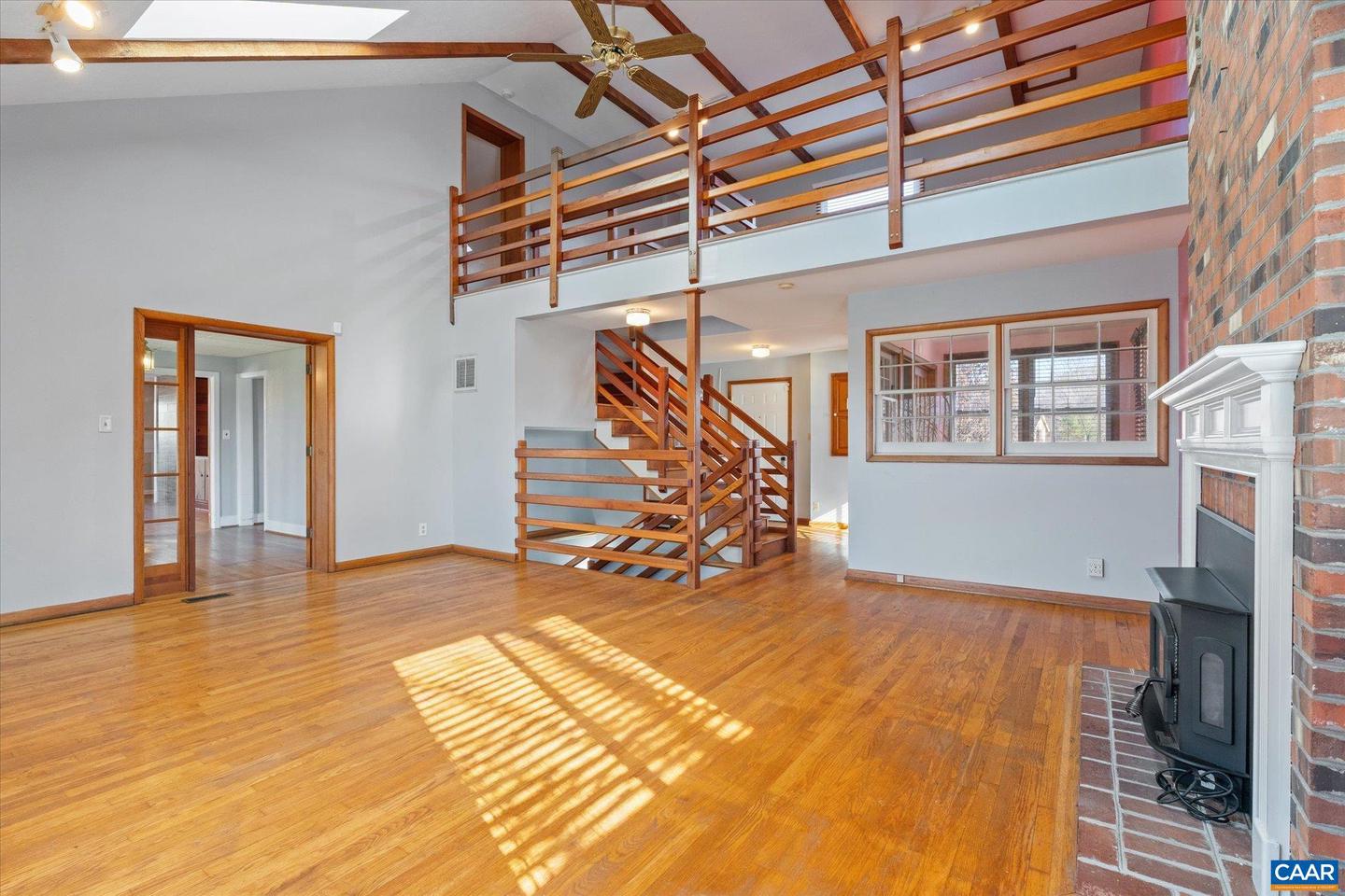 989 & 991 CROZET AVE, CROZET, Virginia 22932, 2 Bedrooms Bedrooms, ,3 BathroomsBathrooms,Residential,For sale,989 & 991 CROZET AVE,671724 MLS # 671724 989 & 991 CROZET AVE, CROZET, Virginia 22932, 2 Bedrooms Bedrooms, ,3 BathroomsBathrooms,Residential,For sale,989 & 991 CROZET AVE,671724 MLS # 671724