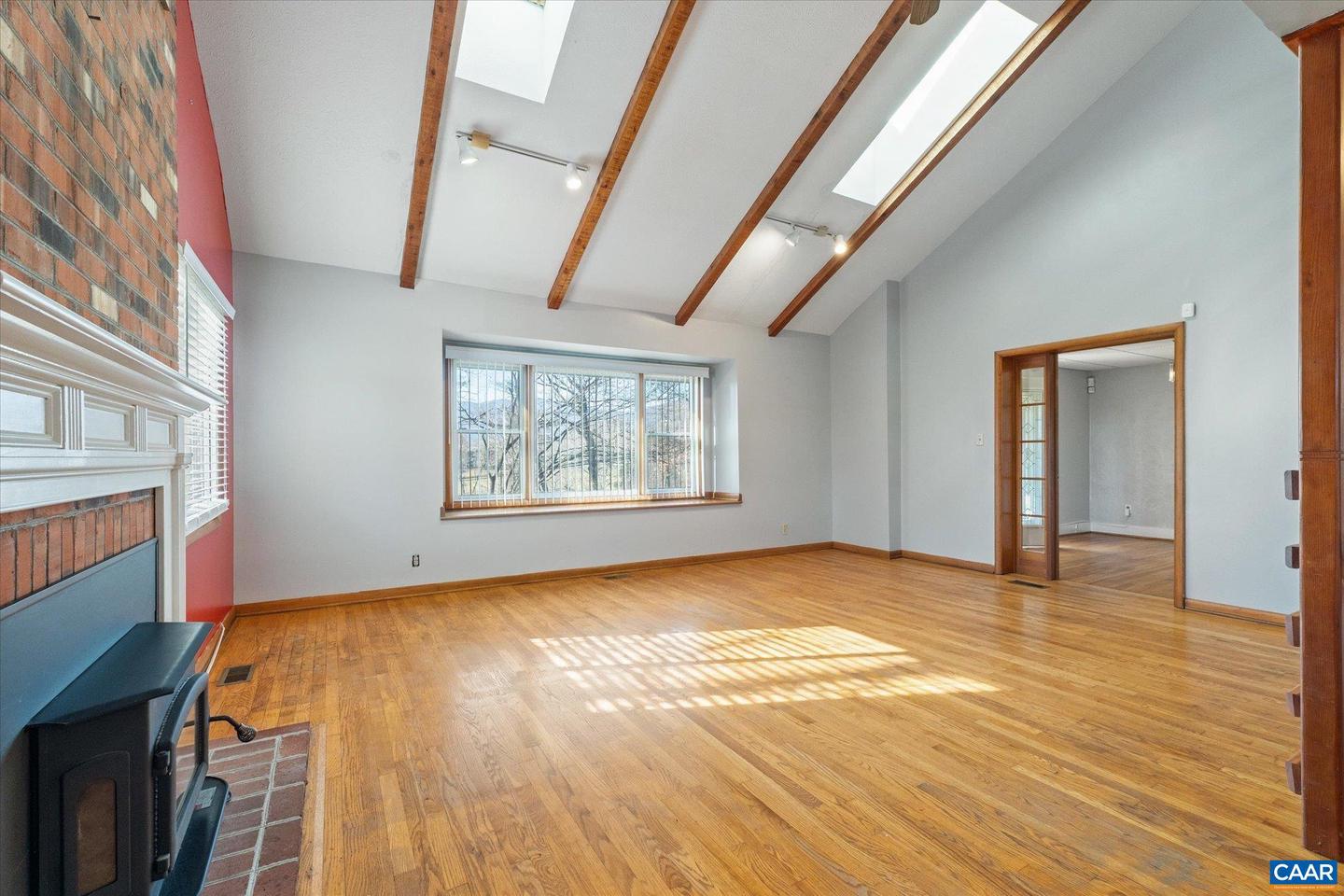 989 & 991 CROZET AVE, CROZET, Virginia 22932, 2 Bedrooms Bedrooms, ,3 BathroomsBathrooms,Residential,For sale,989 & 991 CROZET AVE,671724 MLS # 671724 989 & 991 CROZET AVE, CROZET, Virginia 22932, 2 Bedrooms Bedrooms, ,3 BathroomsBathrooms,Residential,For sale,989 & 991 CROZET AVE,671724 MLS # 671724