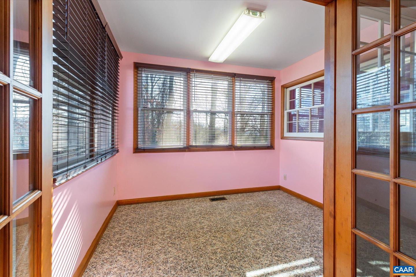 989 & 991 CROZET AVE, CROZET, Virginia 22932, 2 Bedrooms Bedrooms, ,3 BathroomsBathrooms,Residential,For sale,989 & 991 CROZET AVE,671724 MLS # 671724 989 & 991 CROZET AVE, CROZET, Virginia 22932, 2 Bedrooms Bedrooms, ,3 BathroomsBathrooms,Residential,For sale,989 & 991 CROZET AVE,671724 MLS # 671724