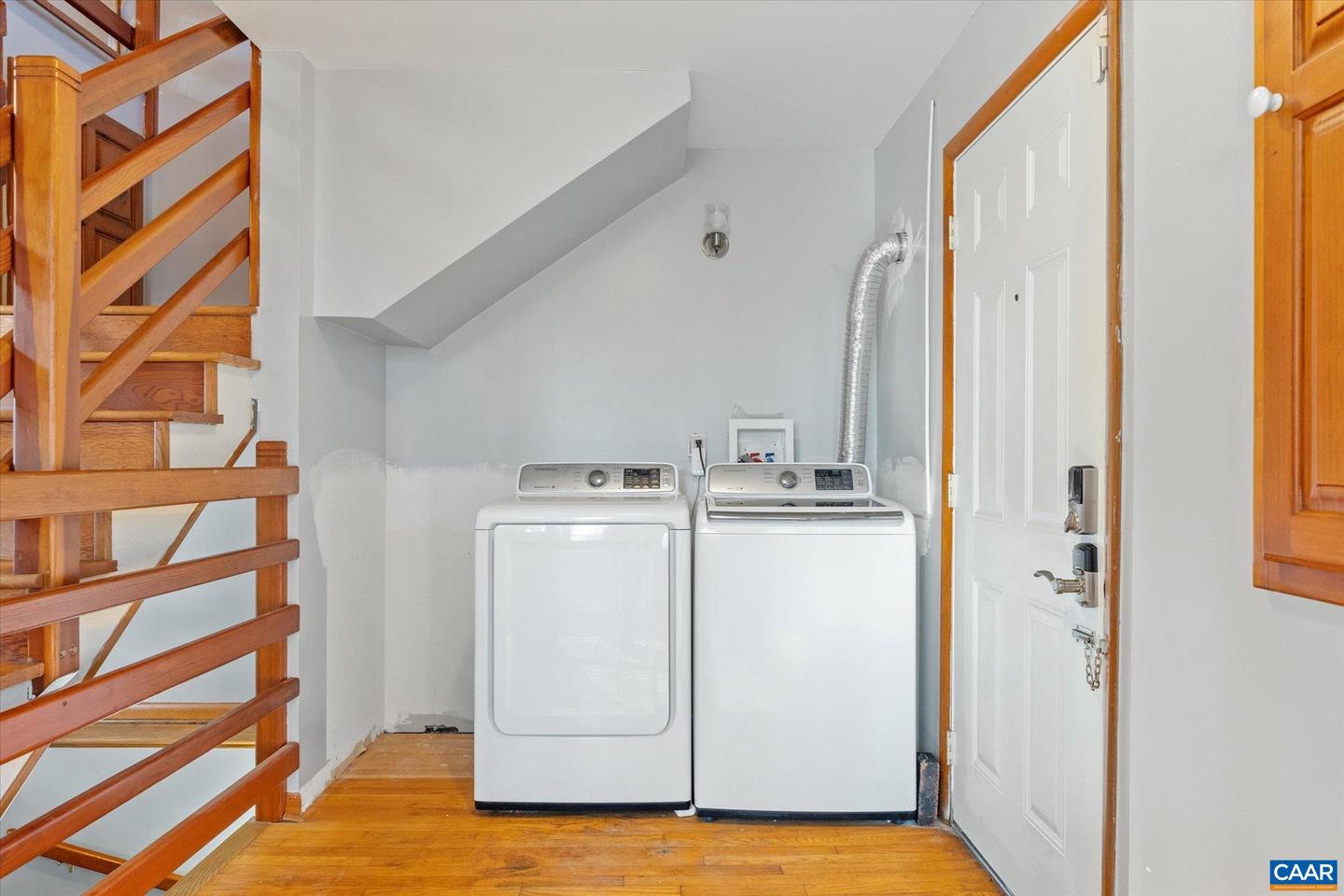 989 & 991 CROZET AVE, CROZET, Virginia 22932, 2 Bedrooms Bedrooms, ,3 BathroomsBathrooms,Residential,For sale,989 & 991 CROZET AVE,671724 MLS # 671724 989 & 991 CROZET AVE, CROZET, Virginia 22932, 2 Bedrooms Bedrooms, ,3 BathroomsBathrooms,Residential,For sale,989 & 991 CROZET AVE,671724 MLS # 671724