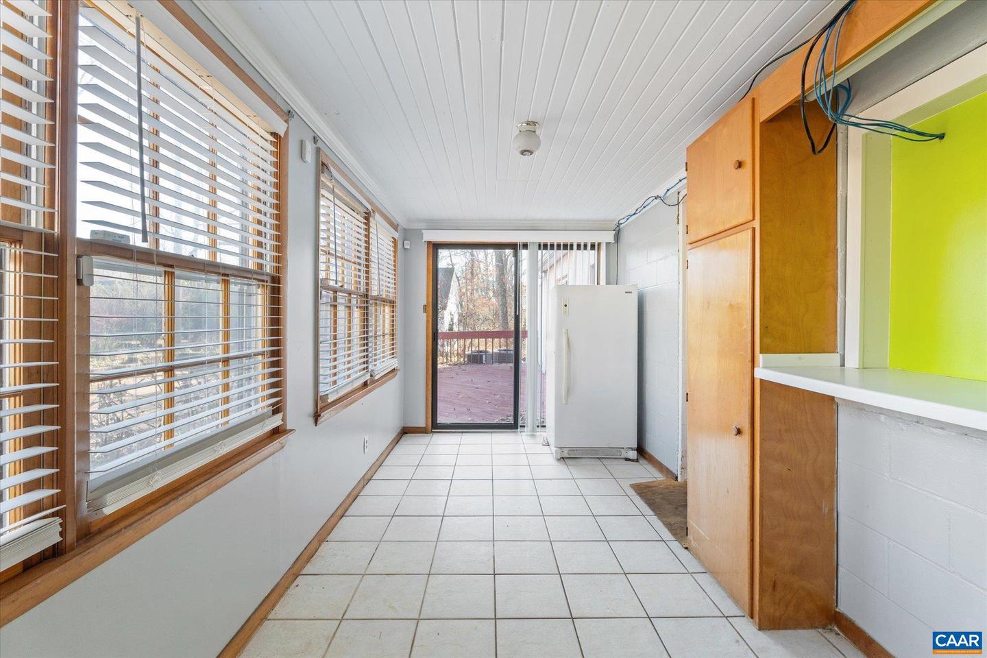 989 & 991 CROZET AVE, CROZET, Virginia 22932, 2 Bedrooms Bedrooms, ,3 BathroomsBathrooms,Residential,For sale,989 & 991 CROZET AVE,671724 MLS # 671724 989 & 991 CROZET AVE, CROZET, Virginia 22932, 2 Bedrooms Bedrooms, ,3 BathroomsBathrooms,Residential,For sale,989 & 991 CROZET AVE,671724 MLS # 671724