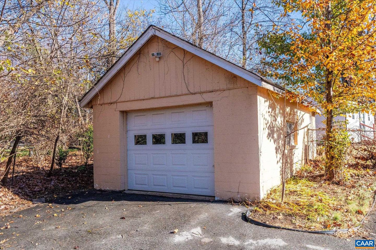 989 & 991 CROZET AVE, CROZET, Virginia 22932, 2 Bedrooms Bedrooms, ,3 BathroomsBathrooms,Residential,For sale,989 & 991 CROZET AVE,671724 MLS # 671724 989 & 991 CROZET AVE, CROZET, Virginia 22932, 2 Bedrooms Bedrooms, ,3 BathroomsBathrooms,Residential,For sale,989 & 991 CROZET AVE,671724 MLS # 671724