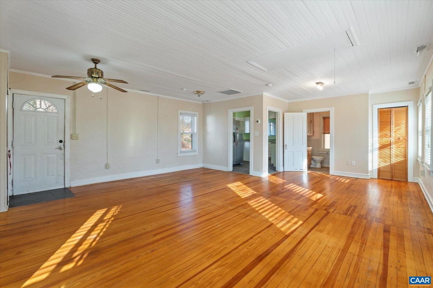 989 & 991 CROZET AVE, CROZET, Virginia 22932, 2 Bedrooms Bedrooms, ,3 BathroomsBathrooms,Residential,For sale,989 & 991 CROZET AVE,671724 MLS # 671724 989 & 991 CROZET AVE, CROZET, Virginia 22932, 2 Bedrooms Bedrooms, ,3 BathroomsBathrooms,Residential,For sale,989 & 991 CROZET AVE,671724 MLS # 671724