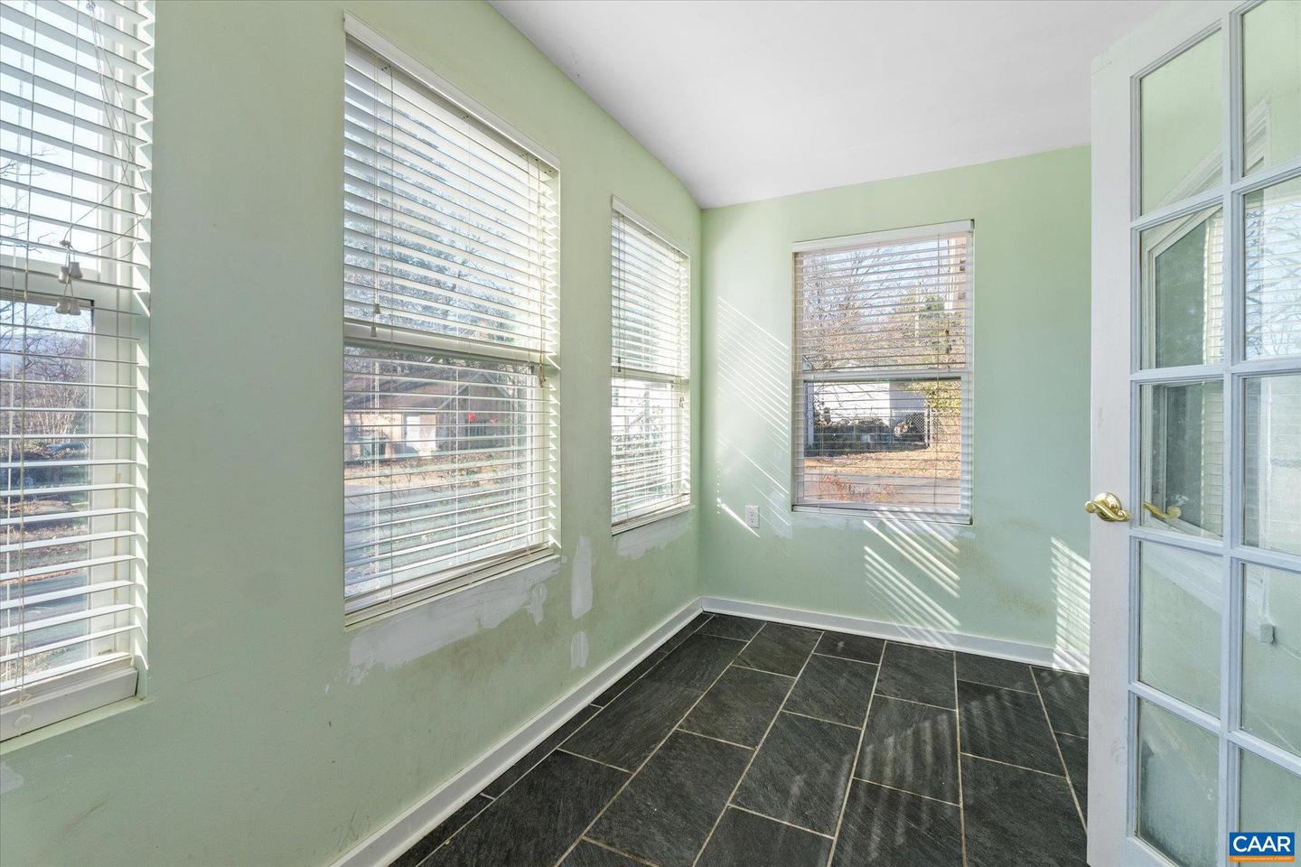 989 & 991 CROZET AVE, CROZET, Virginia 22932, 2 Bedrooms Bedrooms, ,3 BathroomsBathrooms,Residential,For sale,989 & 991 CROZET AVE,671724 MLS # 671724 989 & 991 CROZET AVE, CROZET, Virginia 22932, 2 Bedrooms Bedrooms, ,3 BathroomsBathrooms,Residential,For sale,989 & 991 CROZET AVE,671724 MLS # 671724