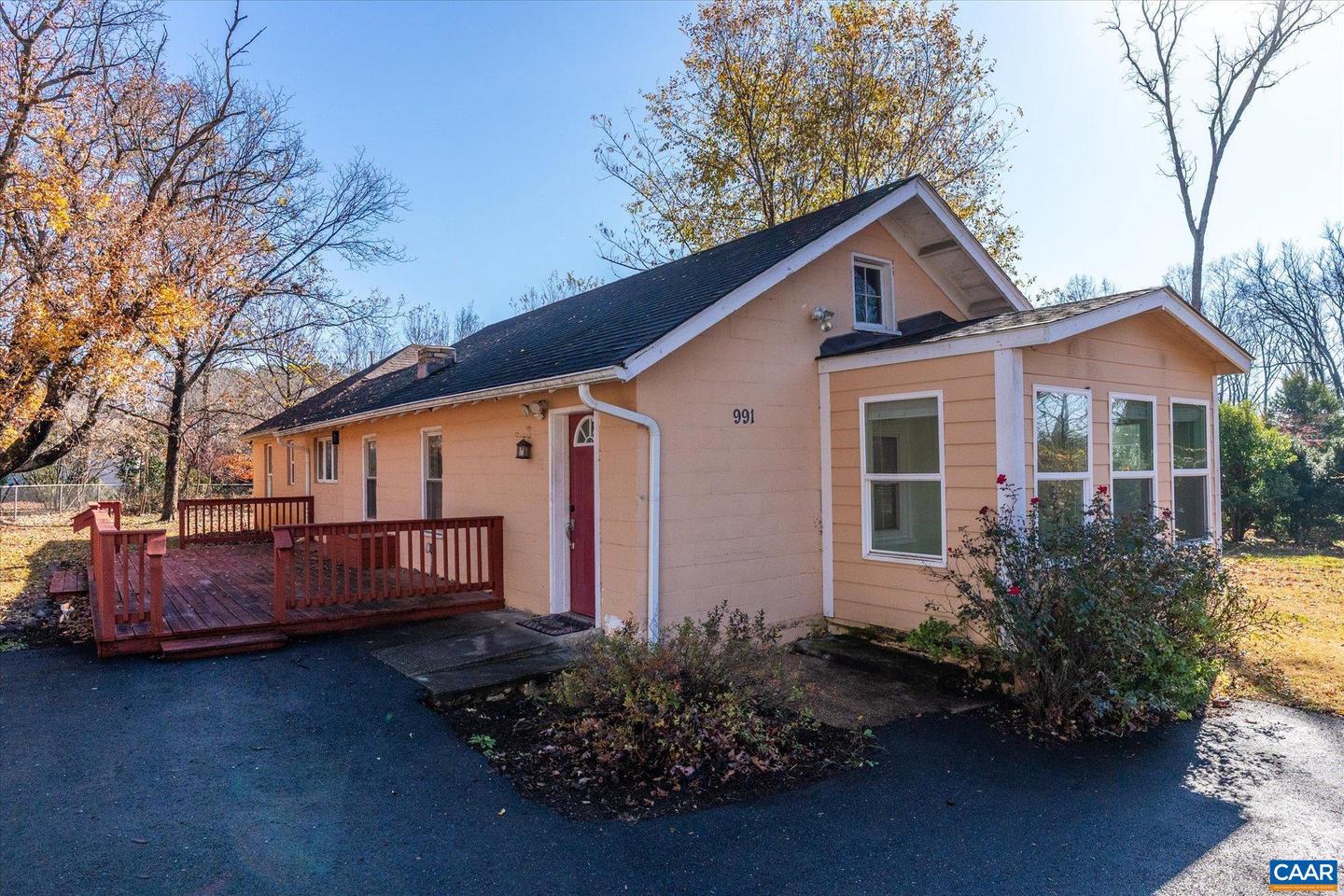 989 & 991 CROZET AVE, CROZET, Virginia 22932, 2 Bedrooms Bedrooms, ,3 BathroomsBathrooms,Residential,For sale,989 & 991 CROZET AVE,671724 MLS # 671724 989 & 991 CROZET AVE, CROZET, Virginia 22932, 2 Bedrooms Bedrooms, ,3 BathroomsBathrooms,Residential,For sale,989 & 991 CROZET AVE,671724 MLS # 671724