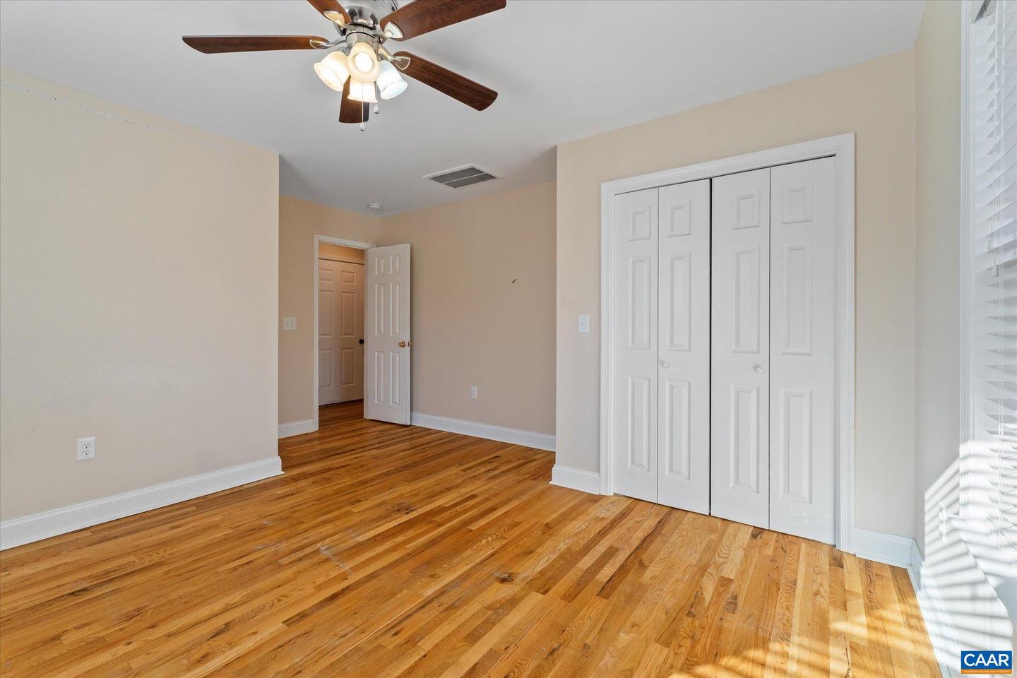 989 & 991 CROZET AVE, CROZET, Virginia 22932, 2 Bedrooms Bedrooms, ,3 BathroomsBathrooms,Residential,For sale,989 & 991 CROZET AVE,671724 MLS # 671724 989 & 991 CROZET AVE, CROZET, Virginia 22932, 2 Bedrooms Bedrooms, ,3 BathroomsBathrooms,Residential,For sale,989 & 991 CROZET AVE,671724 MLS # 671724