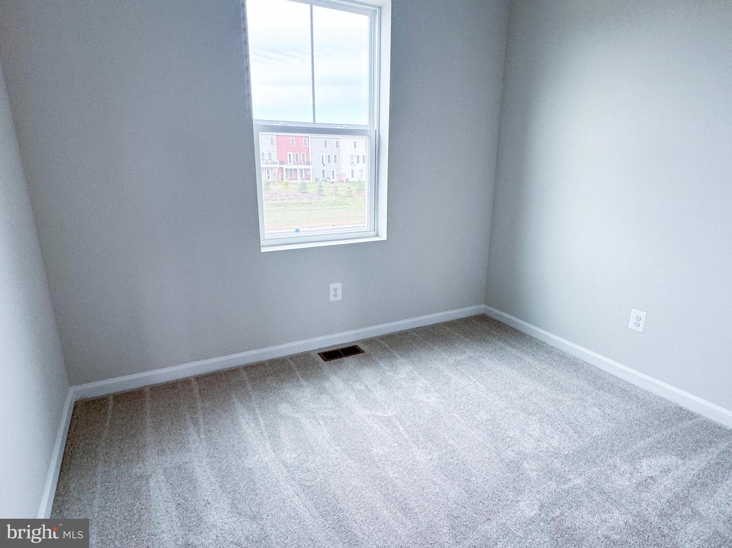 116 FLAXEN MANE CT, STEPHENSON, Virginia 22656, 4 Bedrooms Bedrooms, ,3 BathroomsBathrooms,Residential,For sale,116 FLAXEN MANE CT,VAFV2038394 MLS # VAFV2038394