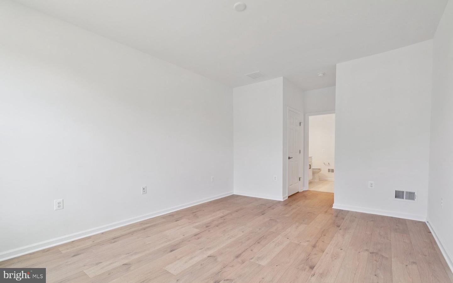 103 CASTAWAY PL, WINCHESTER, Virginia 22603, 3 Bedrooms Bedrooms, ,2 BathroomsBathrooms,Residential,For sale,103 CASTAWAY PL,VAFV2038396 MLS # VAFV2038396