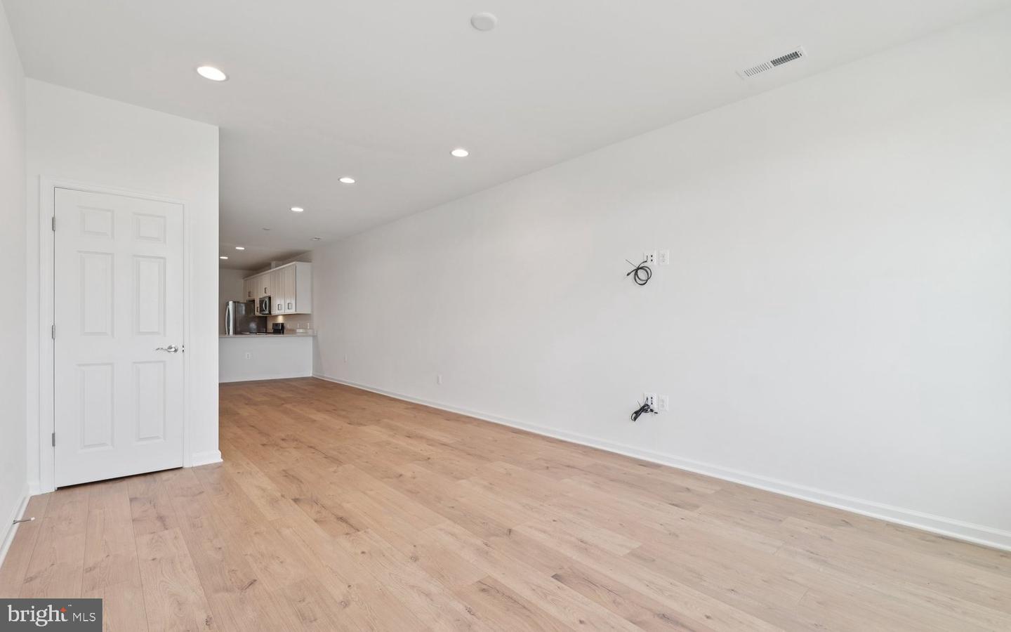 103 CASTAWAY PL, WINCHESTER, Virginia 22603, 3 Bedrooms Bedrooms, ,2 BathroomsBathrooms,Residential,For sale,103 CASTAWAY PL,VAFV2038396 MLS # VAFV2038396