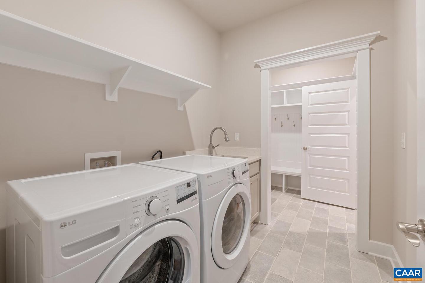 153 CLIFFSTONE BLVD #D, CHARLOTTESVILLE, Virginia 22911, 3 Bedrooms Bedrooms, ,2 BathroomsBathrooms,Residential,For sale,153 CLIFFSTONE BLVD #D,671730 MLS # 671730