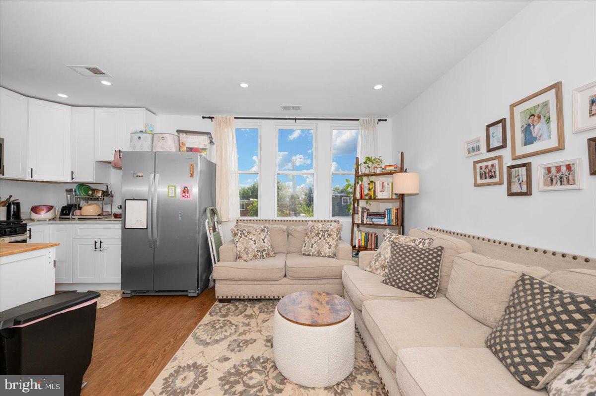 211 WEBSTER ST NE, WASHINGTON, District Of Columbia 20011, 6 Bedrooms Bedrooms, ,4 BathroomsBathrooms,Residential,For sale,211 WEBSTER ST NE,DCDC2234370 MLS # DCDC2234370