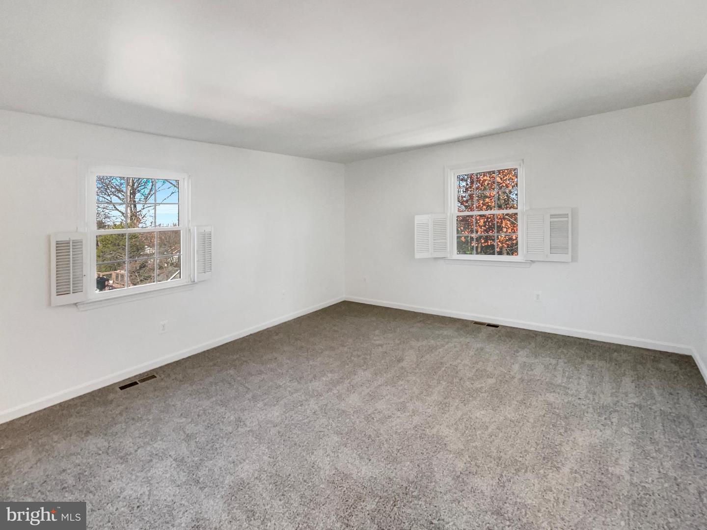 5815 JANE WAY, ALEXANDRIA, Virginia 22310, 6 Bedrooms Bedrooms, ,4 BathroomsBathrooms,Residential,For sale,5815 JANE WAY,VAFX2282062 MLS # VAFX2282062 5815 JANE WAY, ALEXANDRIA, Virginia 22310, 6 Bedrooms Bedrooms, ,4 BathroomsBathrooms,Residential,For sale,5815 JANE WAY,VAFX2282062 MLS # VAFX2282062