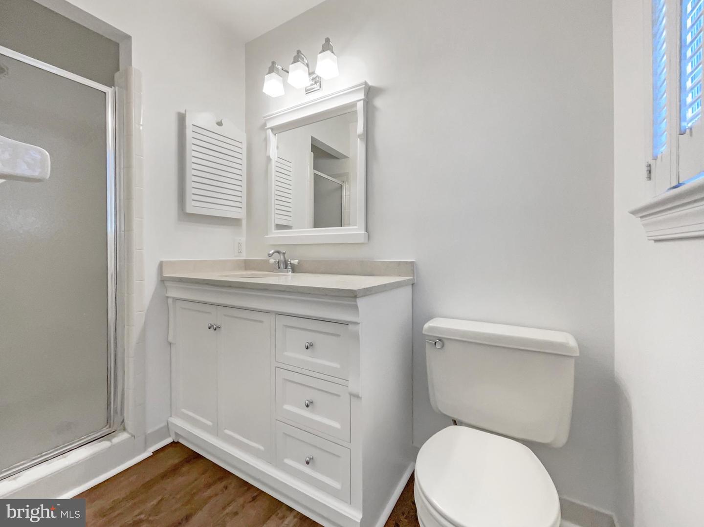 5815 JANE WAY, ALEXANDRIA, Virginia 22310, 6 Bedrooms Bedrooms, ,4 BathroomsBathrooms,Residential,For sale,5815 JANE WAY,VAFX2282062 MLS # VAFX2282062 5815 JANE WAY, ALEXANDRIA, Virginia 22310, 6 Bedrooms Bedrooms, ,4 BathroomsBathrooms,Residential,For sale,5815 JANE WAY,VAFX2282062 MLS # VAFX2282062