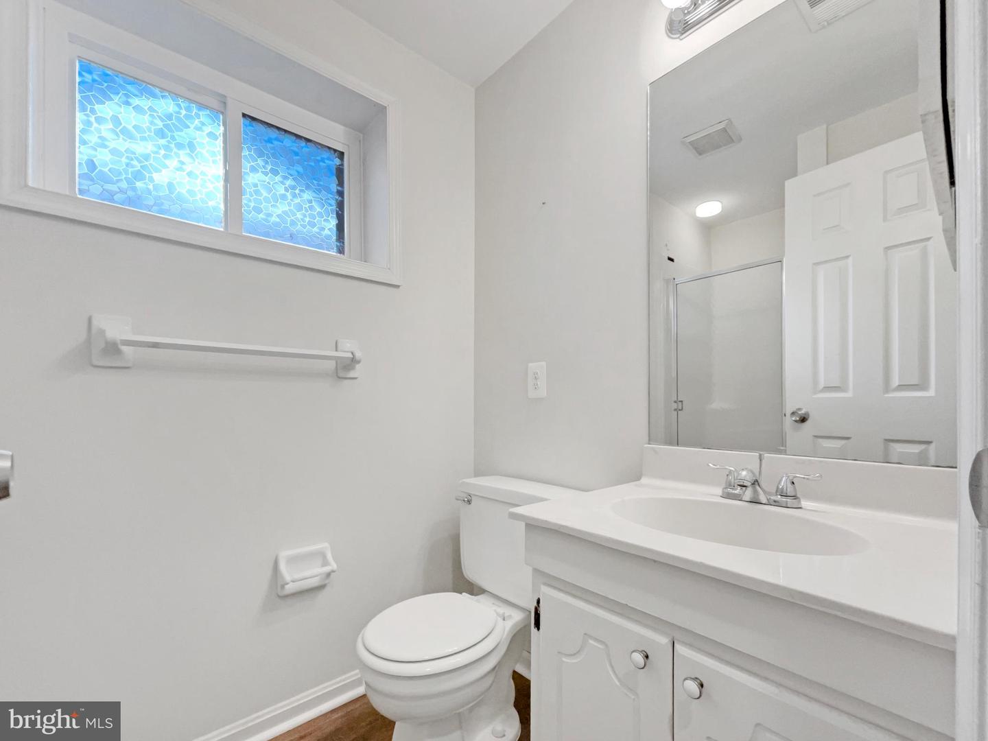 5815 JANE WAY, ALEXANDRIA, Virginia 22310, 6 Bedrooms Bedrooms, ,4 BathroomsBathrooms,Residential,For sale,5815 JANE WAY,VAFX2282062 MLS # VAFX2282062 5815 JANE WAY, ALEXANDRIA, Virginia 22310, 6 Bedrooms Bedrooms, ,4 BathroomsBathrooms,Residential,For sale,5815 JANE WAY,VAFX2282062 MLS # VAFX2282062