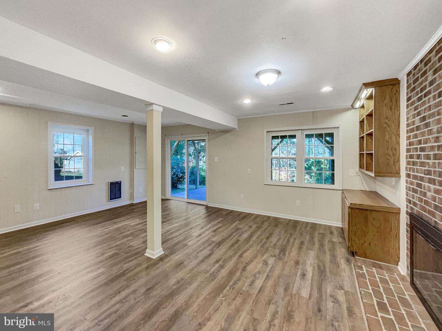 5815 JANE WAY, ALEXANDRIA, Virginia 22310, 6 Bedrooms Bedrooms, ,4 BathroomsBathrooms,Residential,For sale,5815 JANE WAY,VAFX2282062 MLS # VAFX2282062 5815 JANE WAY, ALEXANDRIA, Virginia 22310, 6 Bedrooms Bedrooms, ,4 BathroomsBathrooms,Residential,For sale,5815 JANE WAY,VAFX2282062 MLS # VAFX2282062