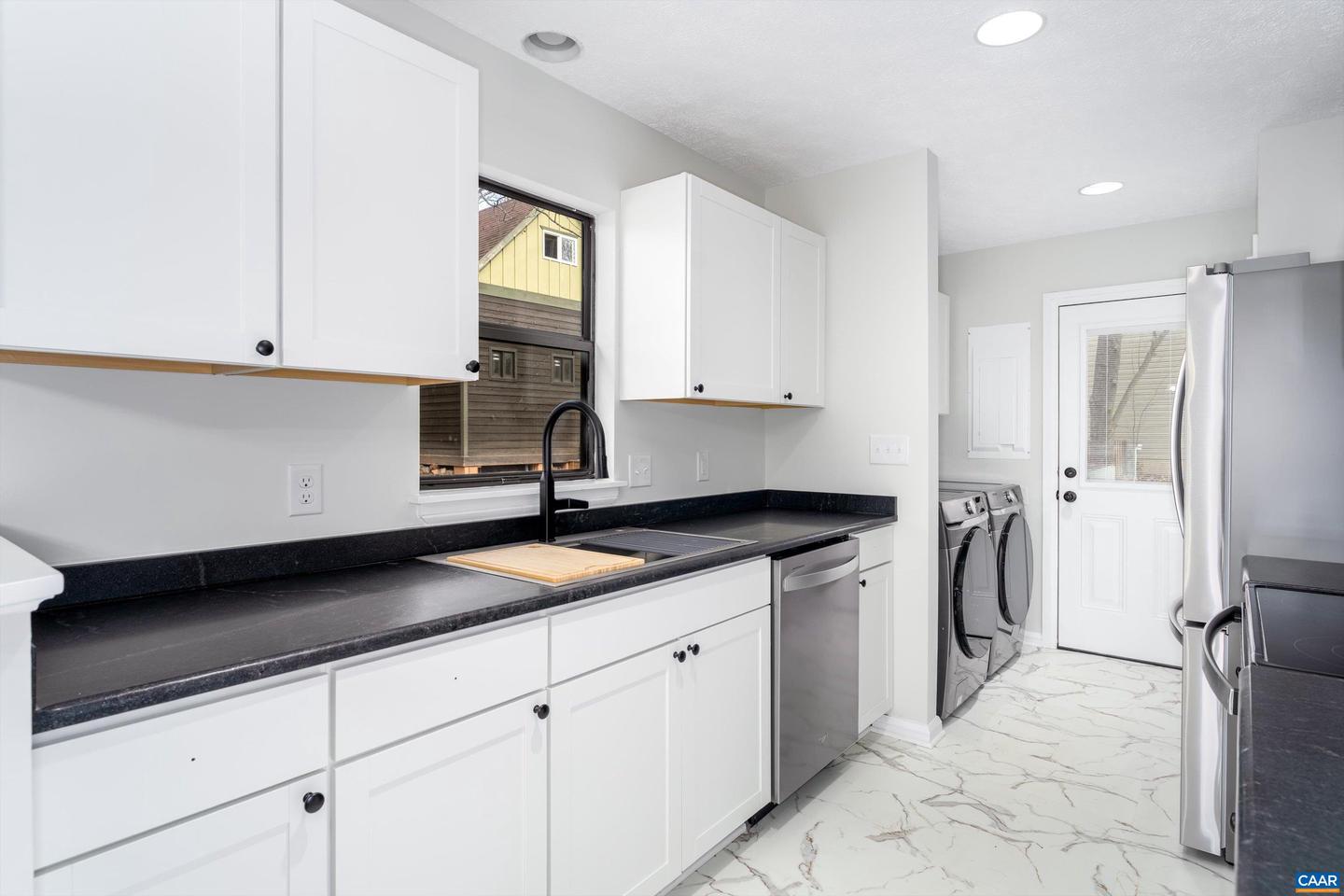 23 STONEWALL RD, PALMYRA, Virginia 22963, 3 Bedrooms Bedrooms, ,2 BathroomsBathrooms,Residential,For sale,23 STONEWALL RD,671735 MLS # 671735