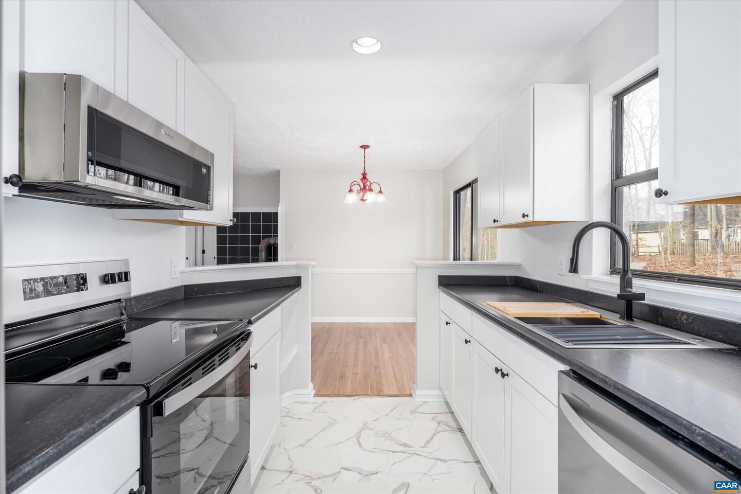 23 STONEWALL RD, PALMYRA, Virginia 22963, 3 Bedrooms Bedrooms, ,2 BathroomsBathrooms,Residential,For sale,23 STONEWALL RD,671735 MLS # 671735